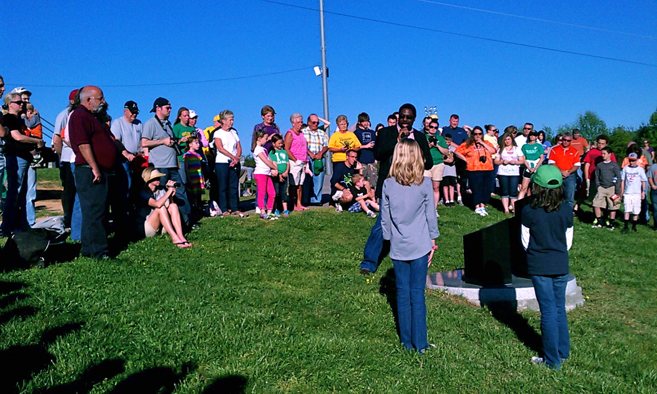 Keith Deveraux Dedicating The Memorial